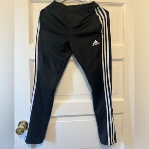 Adidas trainer pant for boy.